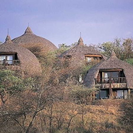Serengeti Serena Safari Lodge Экстерьер фото