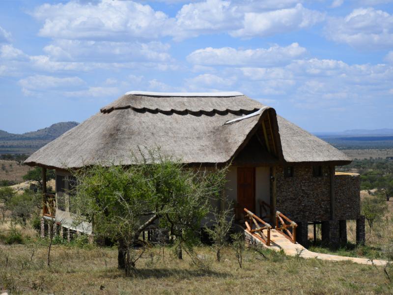 Serengeti Serena Safari Lodge Экстерьер фото